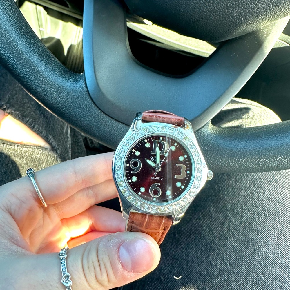 Genevex red face watch
